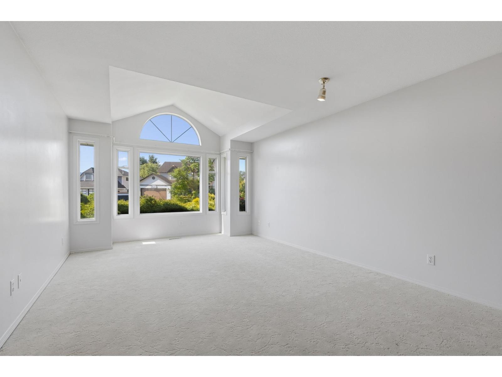 7660 Sapphire Drive Property Photo 17