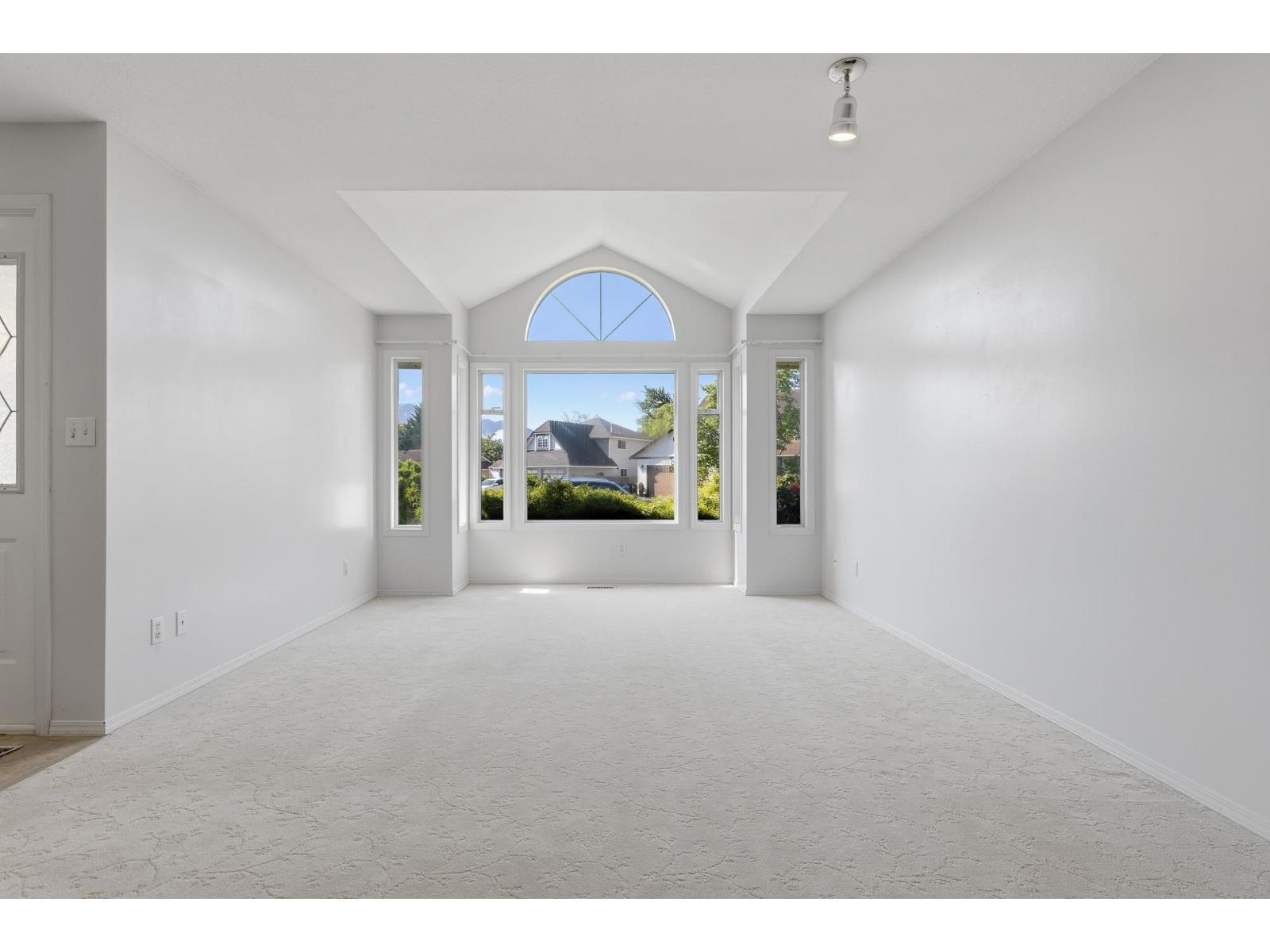 7660 Sapphire Drive Property Photo 18