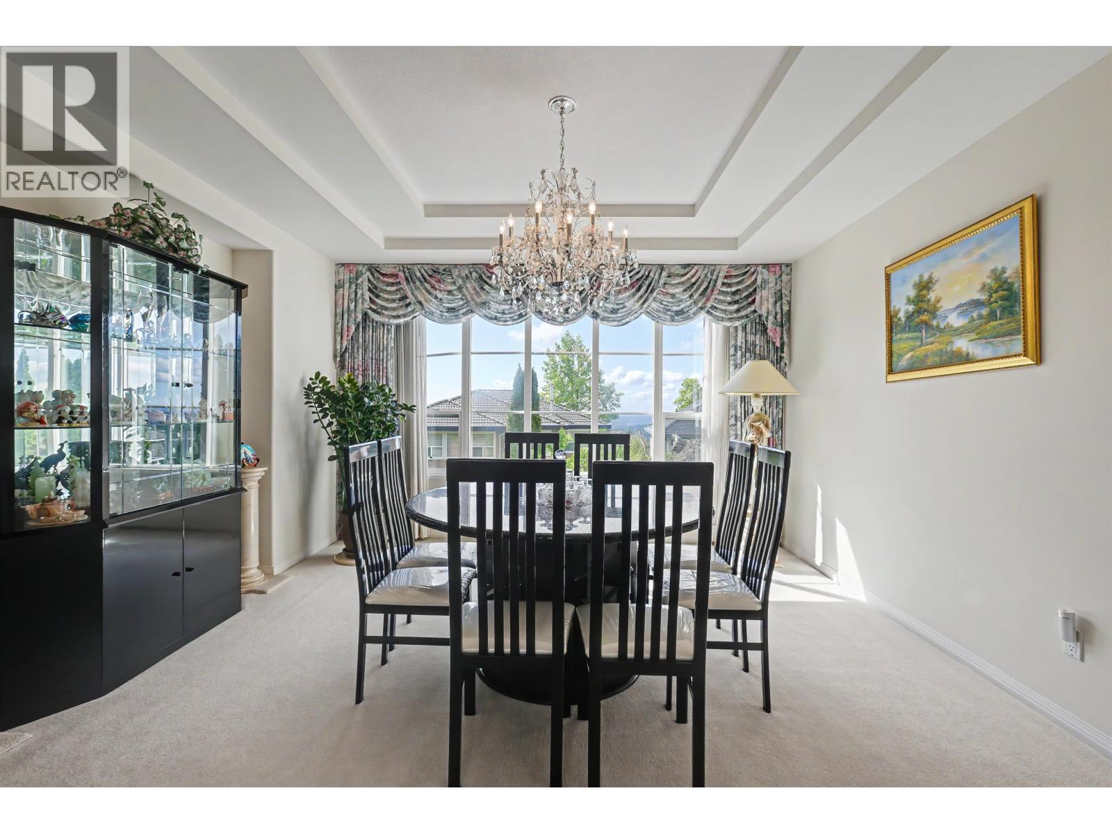 2586 Jade Place Property Photo 12