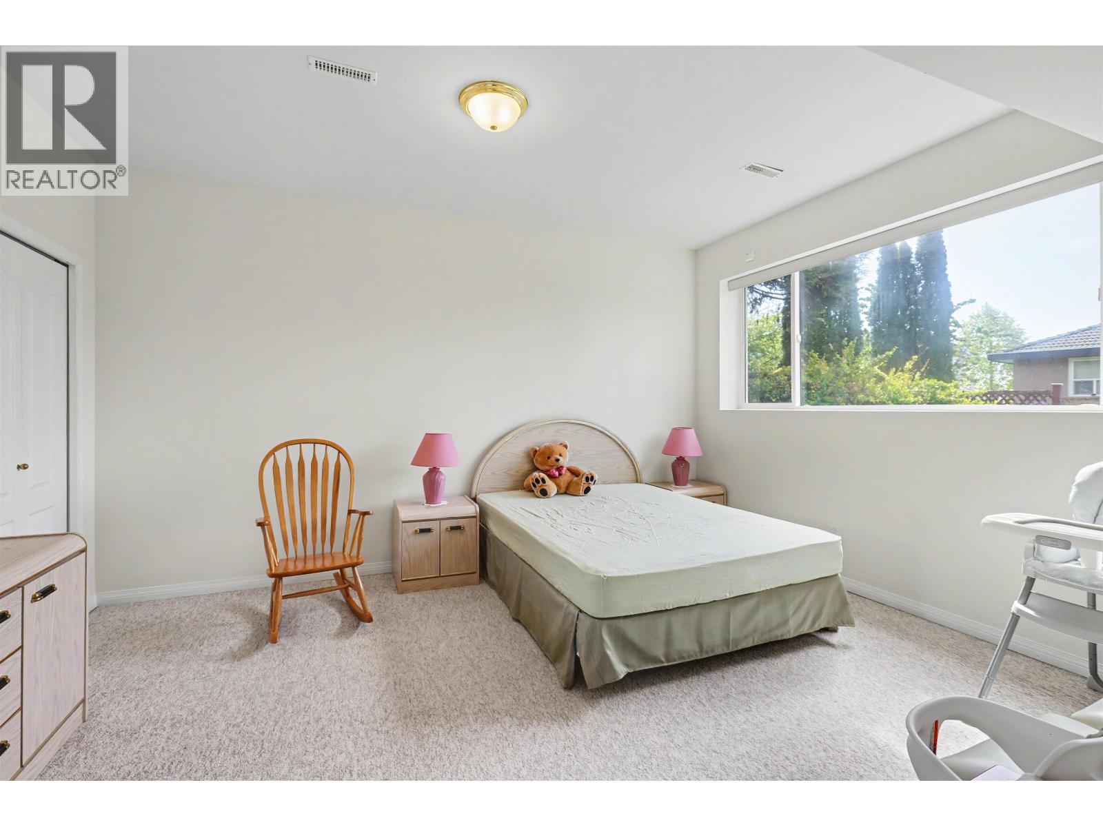 2586 Jade Place Property Photo 30