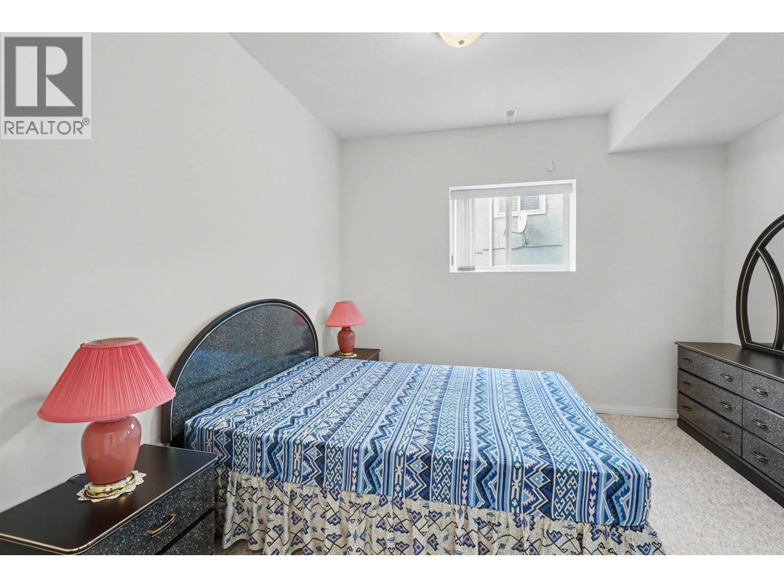 2586 Jade Place Property Photo 31