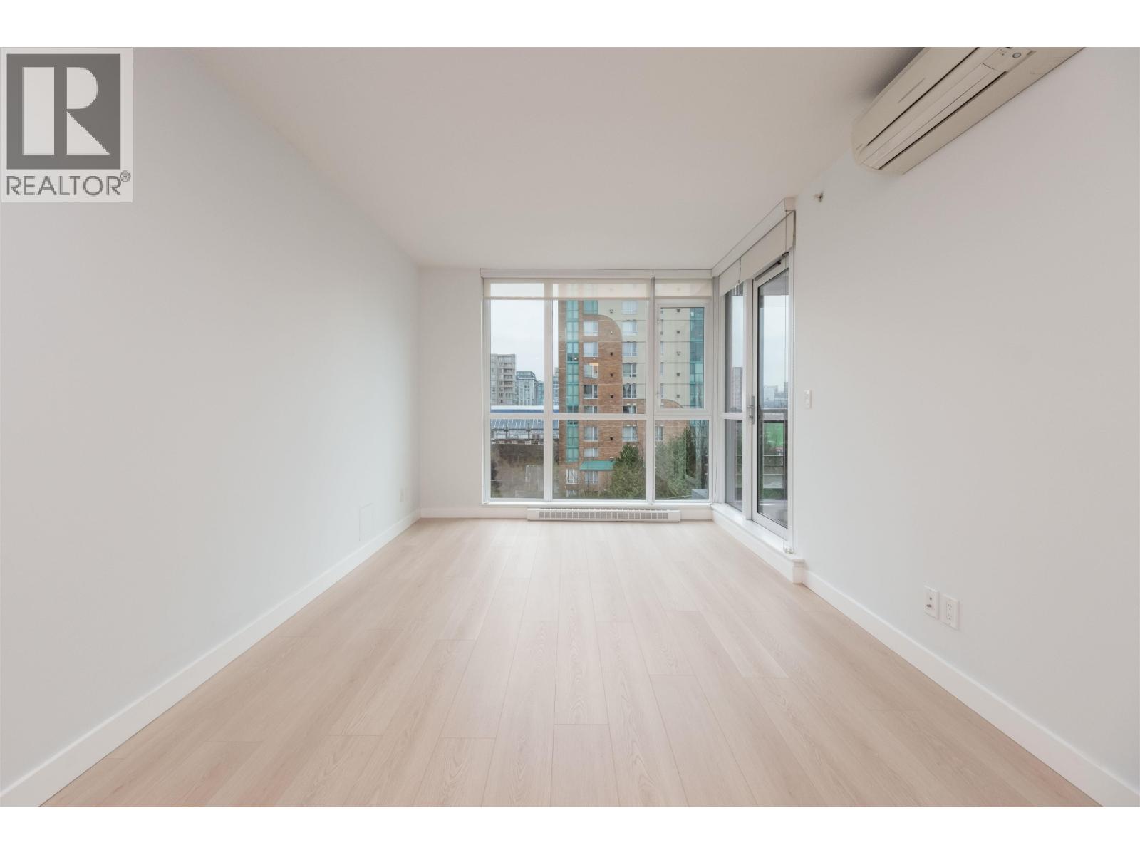 803 6180 Cooney Road Property Photo 11