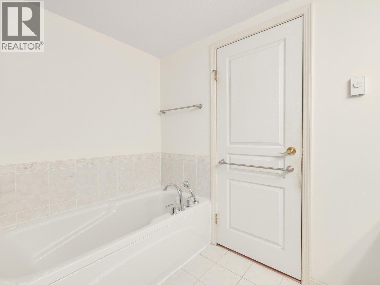 101n 1100 56 Street Property Photo 15