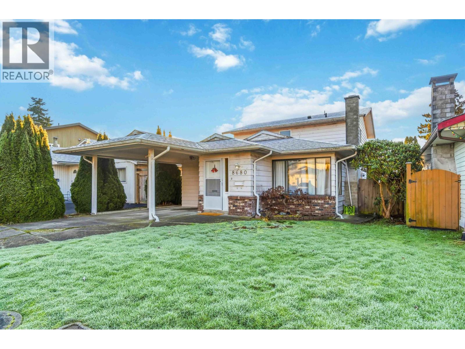 8680 CITADEL CRESCENT