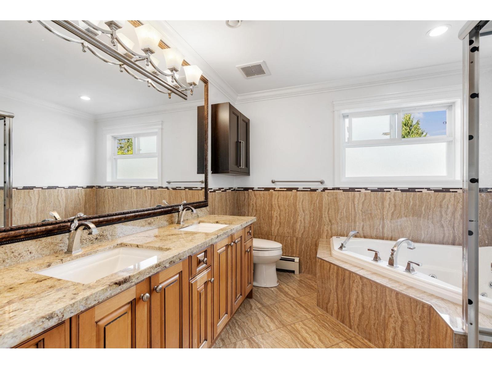 11641 75a Avenue Property Photo 16