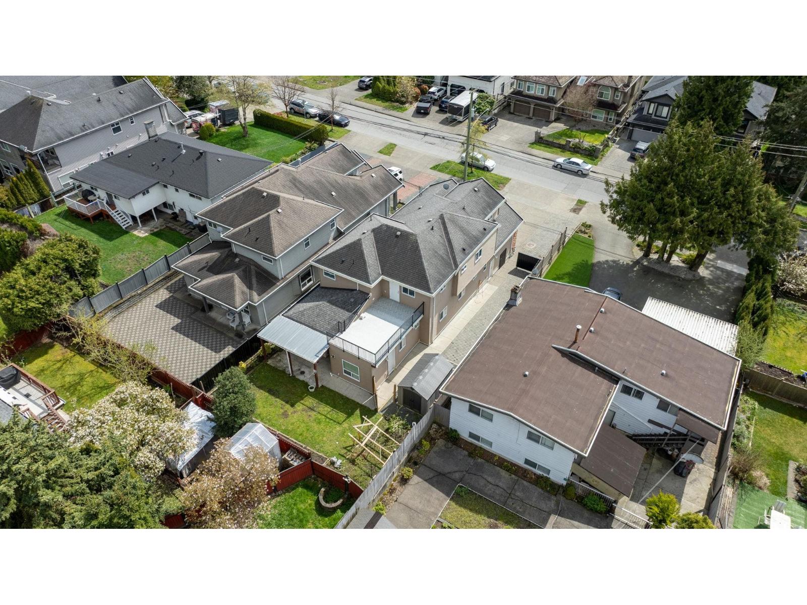 11641 75a Avenue Property Photo 33