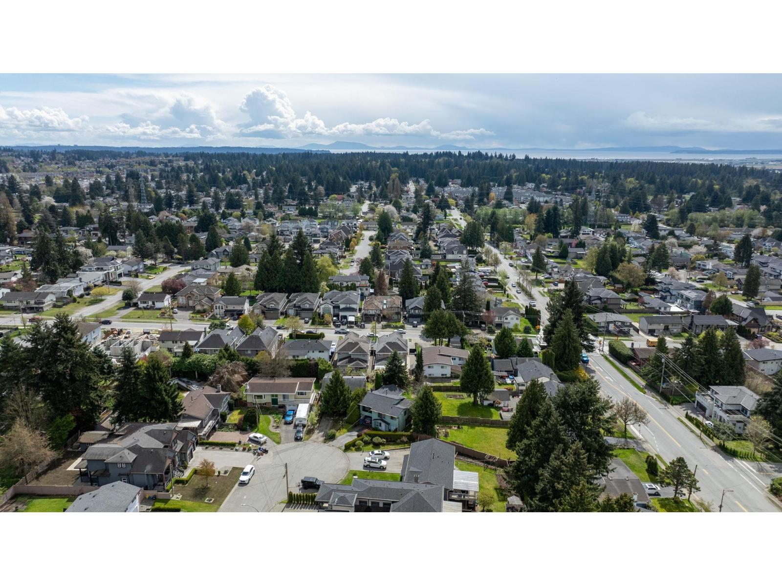 11641 75a Avenue Property Photo 36
