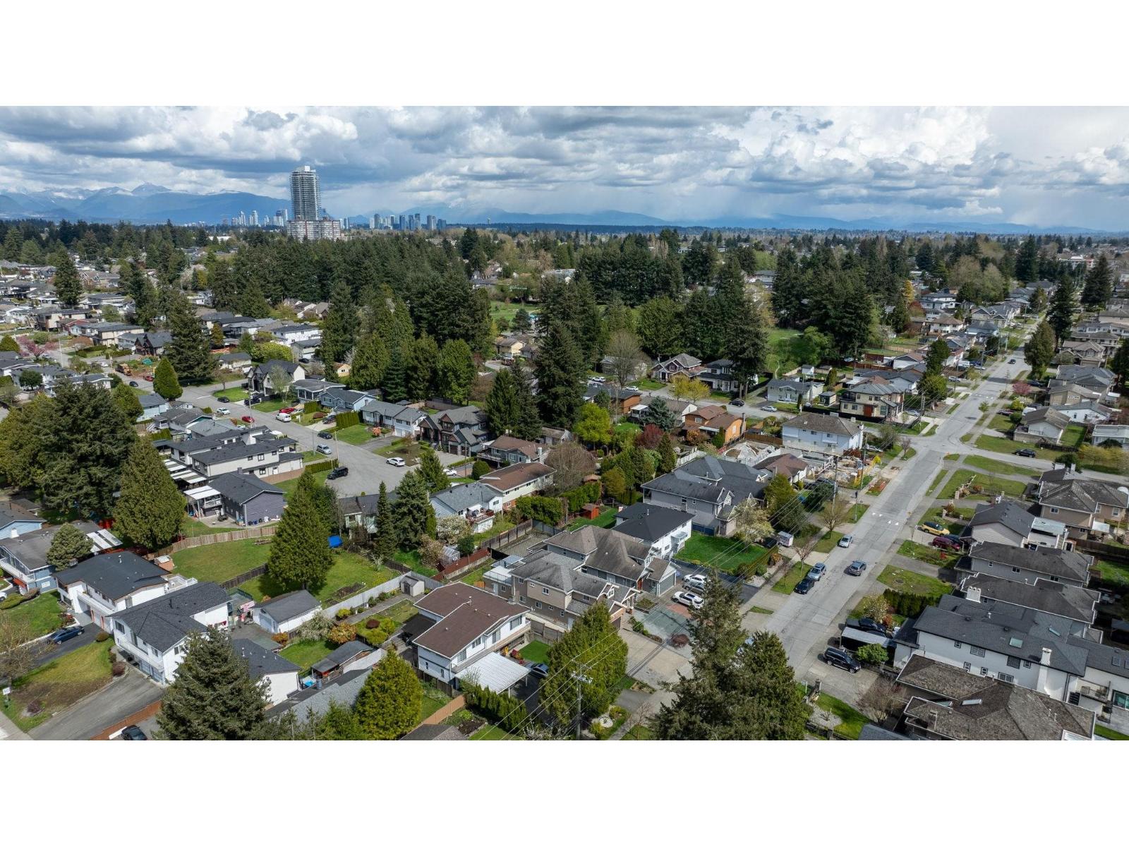 11641 75a Avenue Property Photo 37