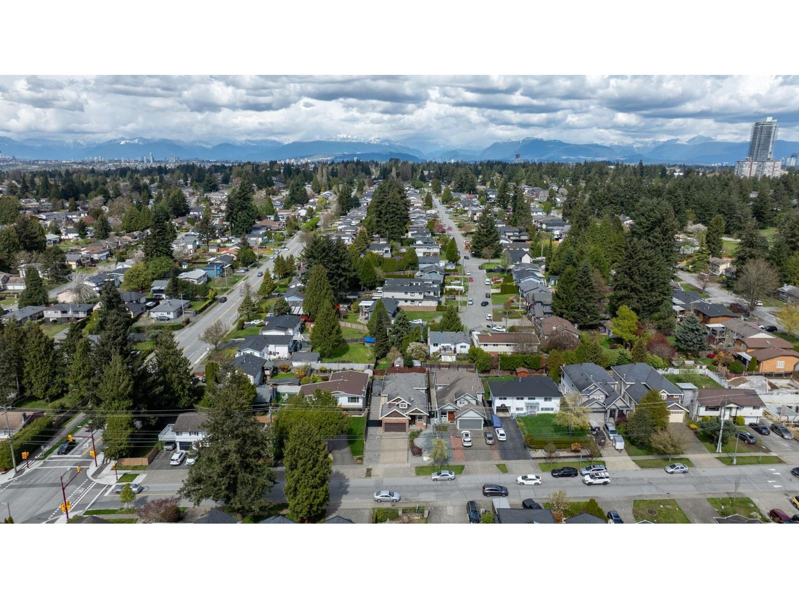 11641 75a Avenue Property Photo 39