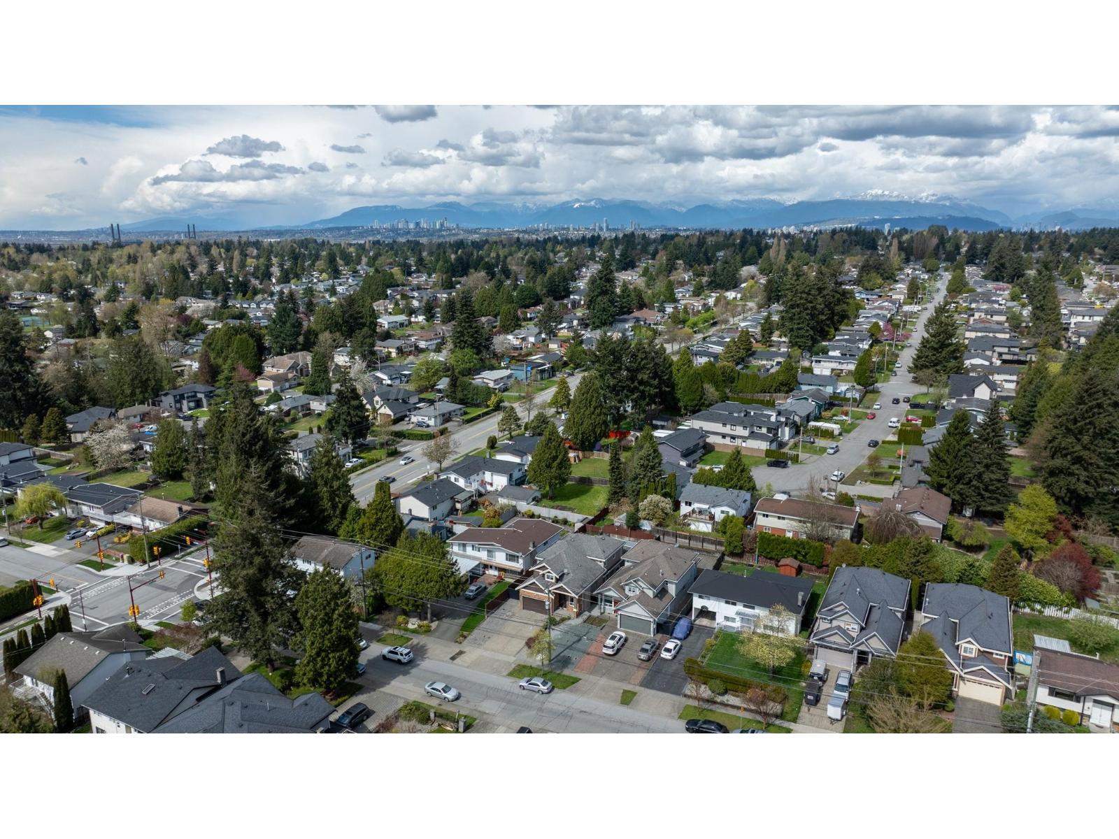 11641 75a Avenue Property Photo 40