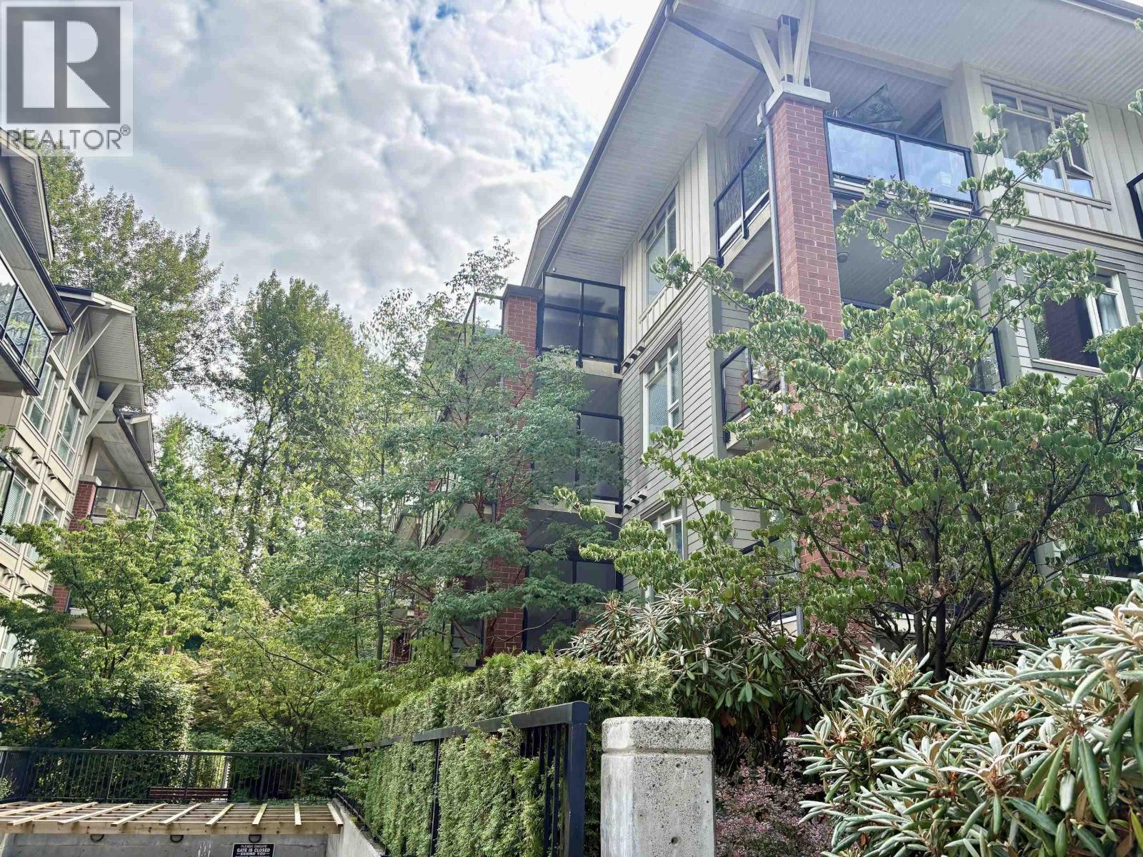202 200 CAPILANO ROAD Property Photo 1