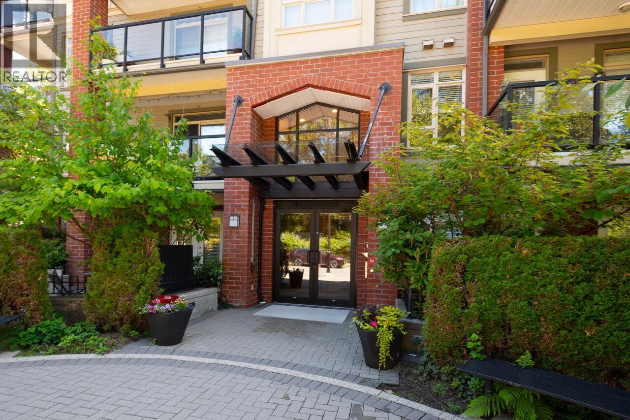 202 200 Capilano Road Property Photo 2