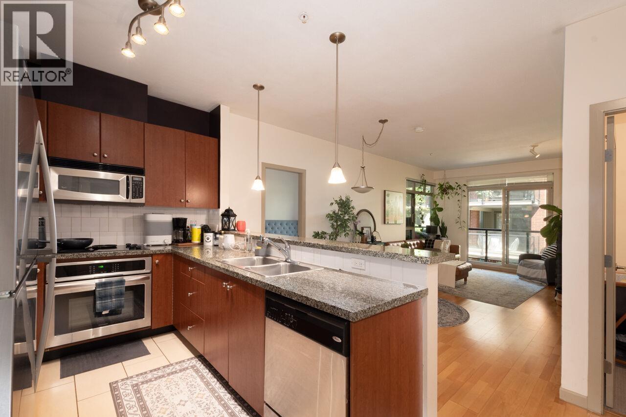 202 200 Capilano Road Property Photo 3