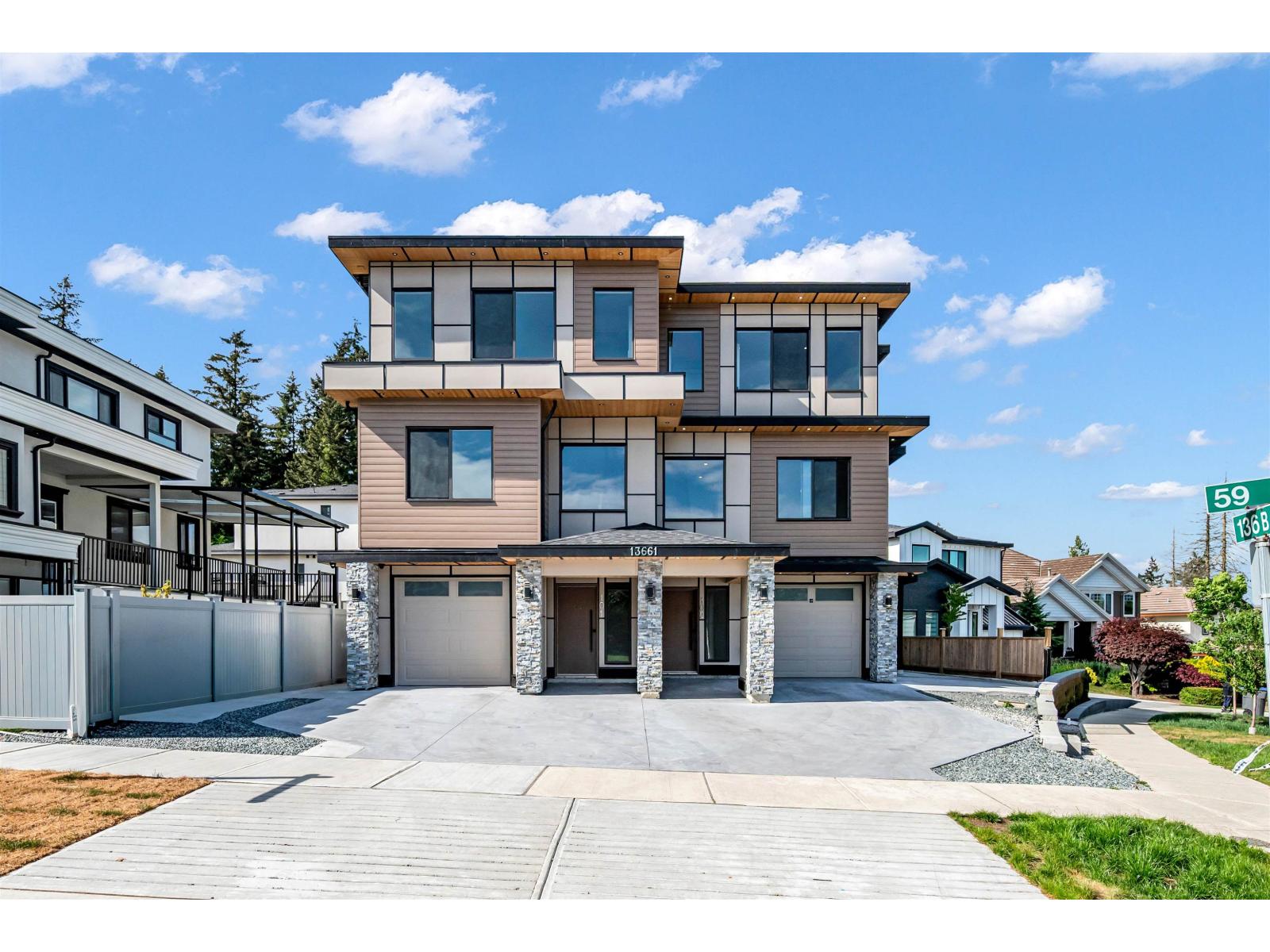 102 13661 59 Avenue Property Photo 1