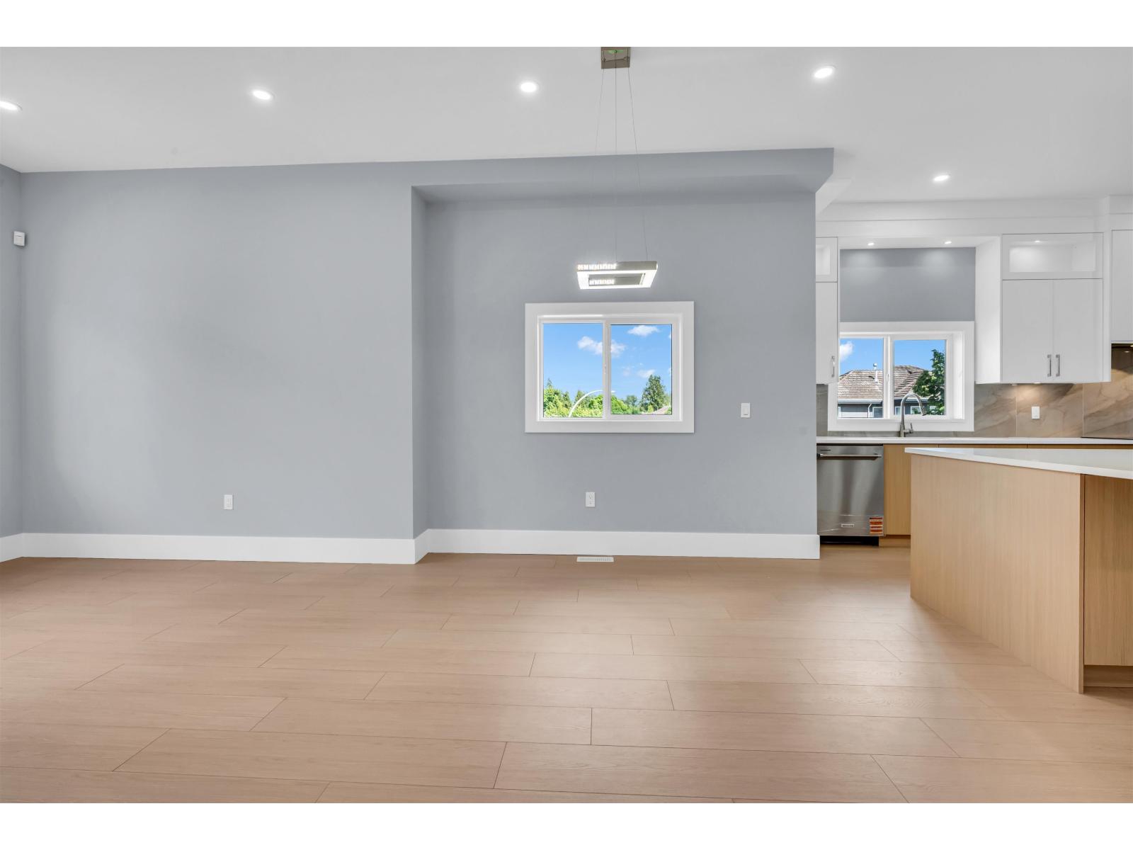102 13661 59 Avenue Property Photo 12