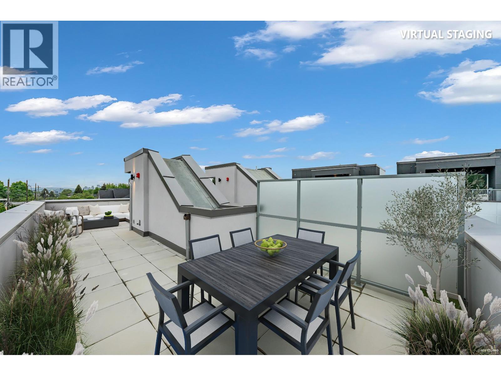 1732 Templeton Drive Property Photo 3