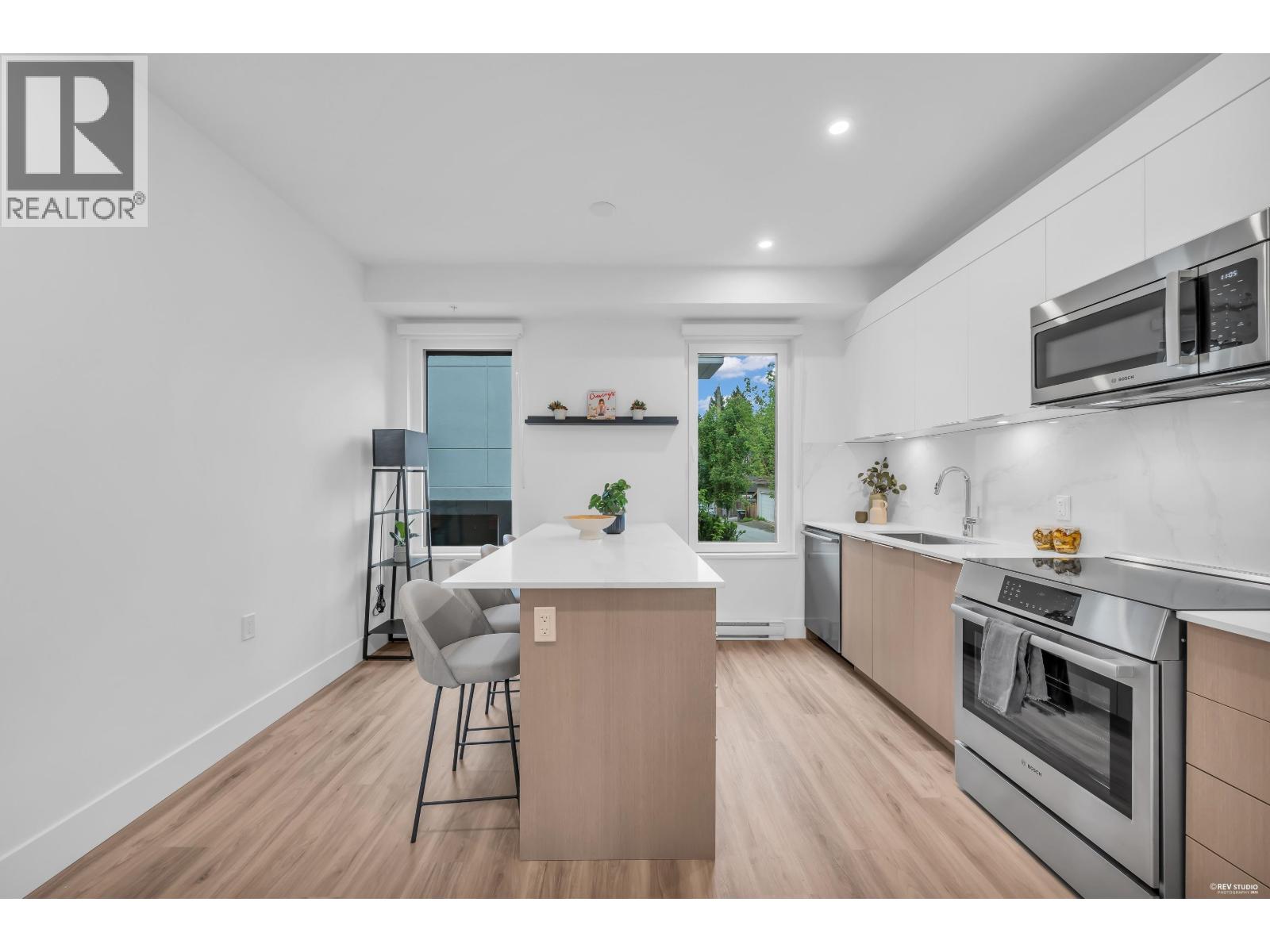 1732 Templeton Drive Property Photo 10