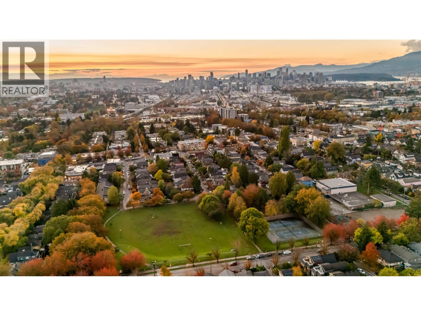 153 2230 E 1st Avenue Property Photo 29