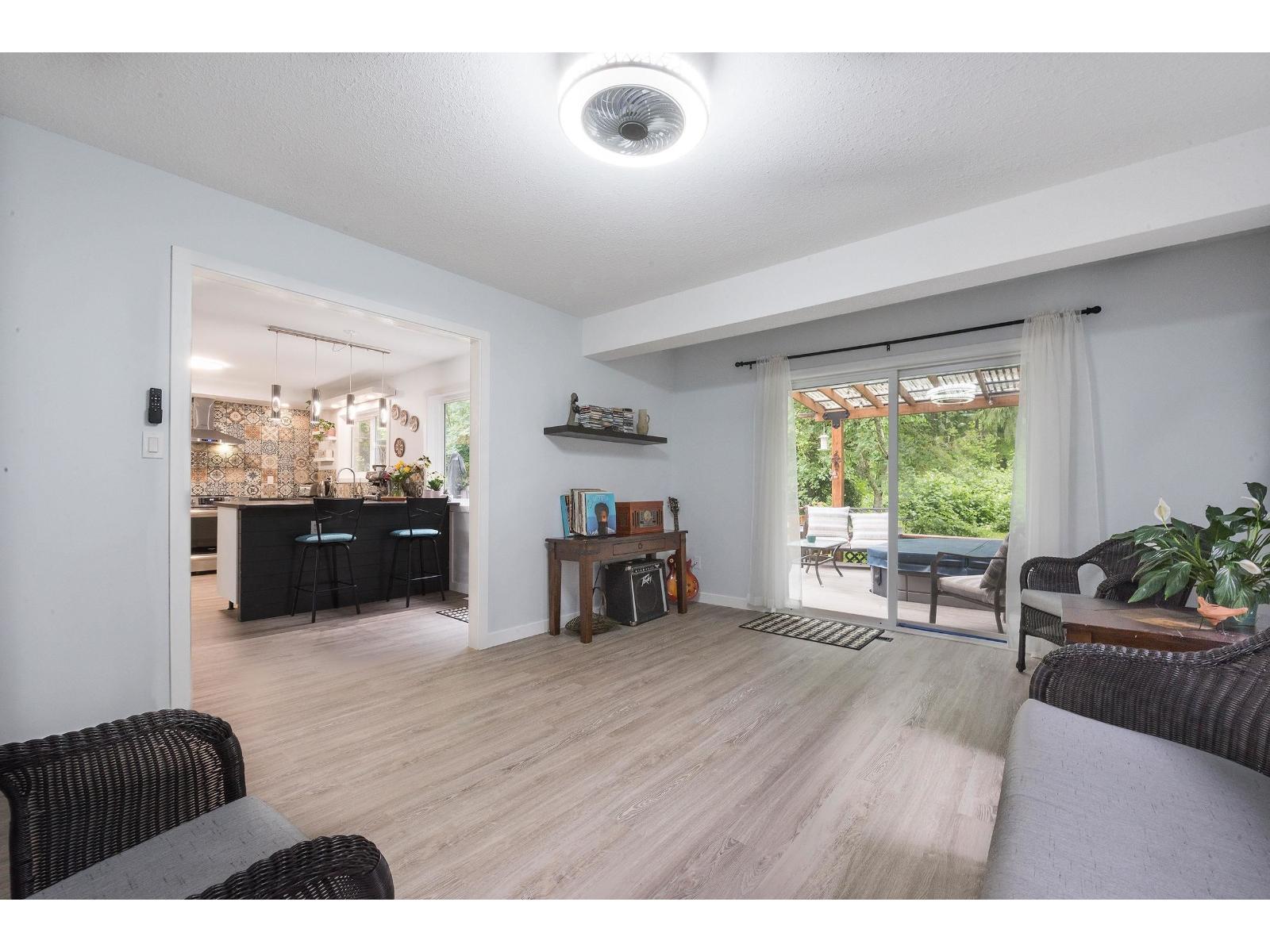 46781 Portage Avenue Property Photo 9