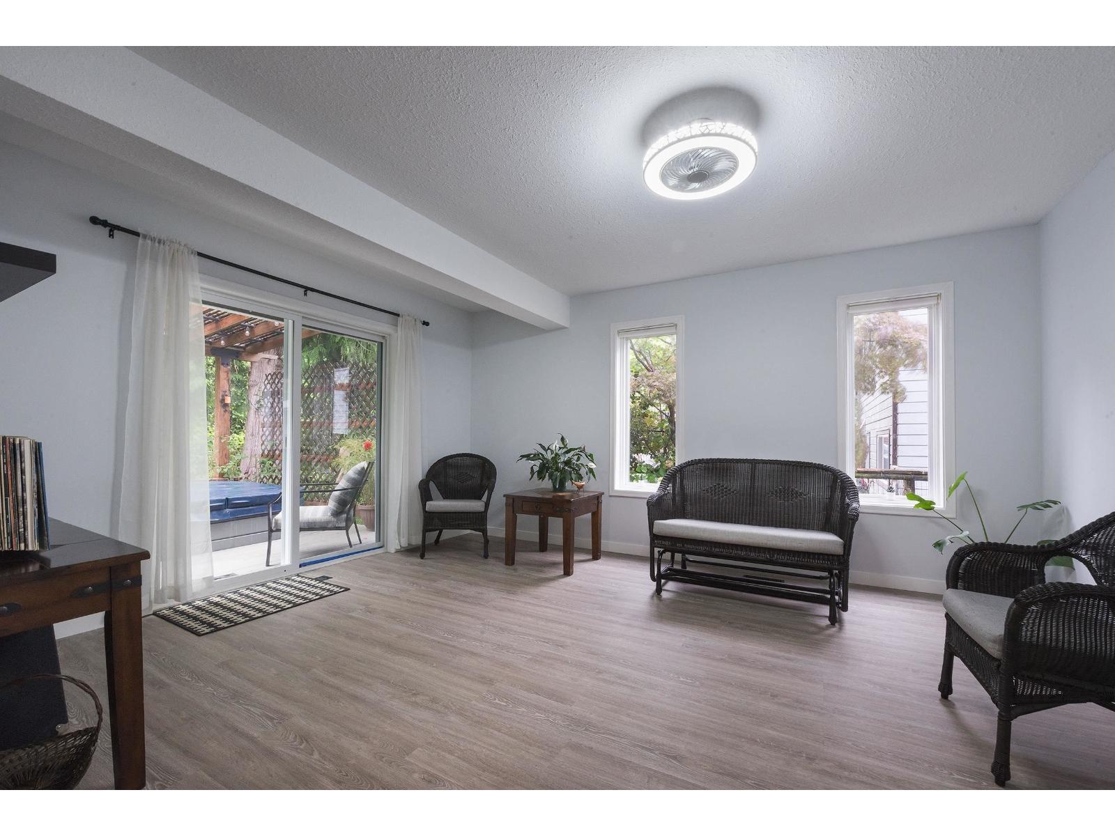 46781 Portage Avenue Property Photo 10