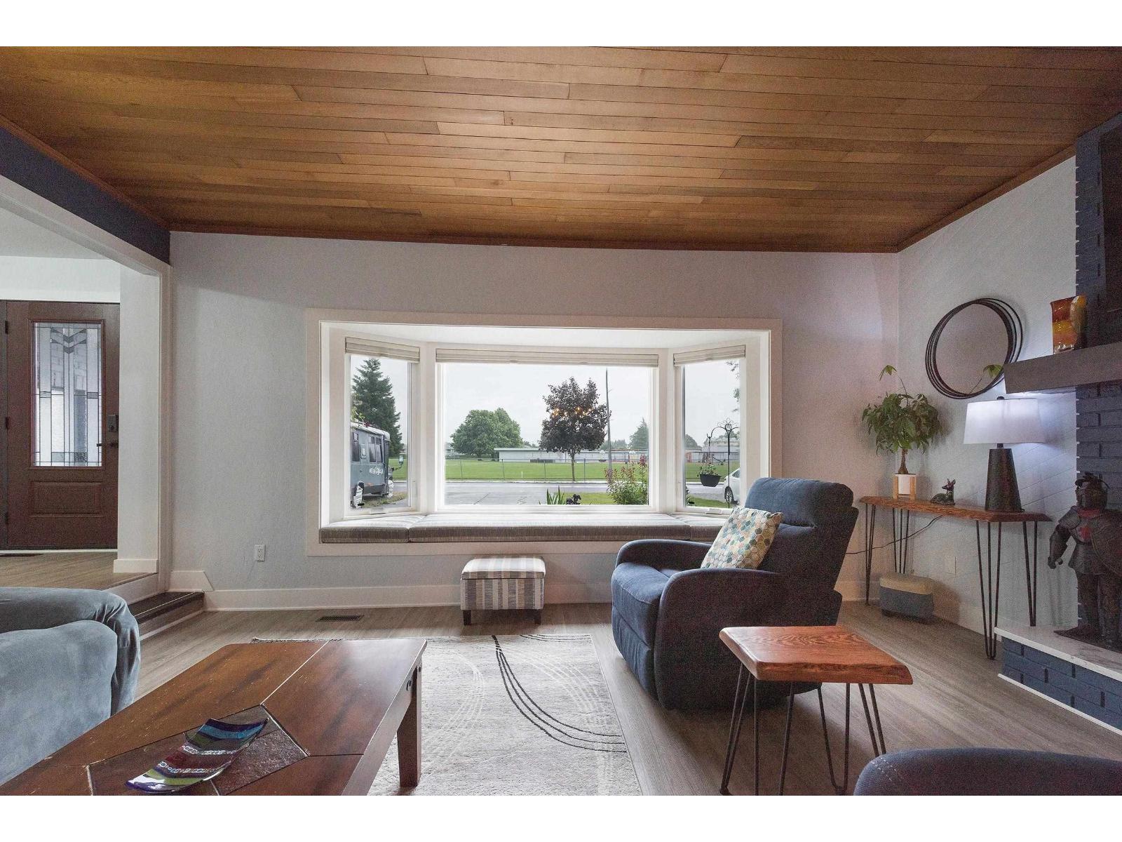 46781 Portage Avenue Property Photo 13