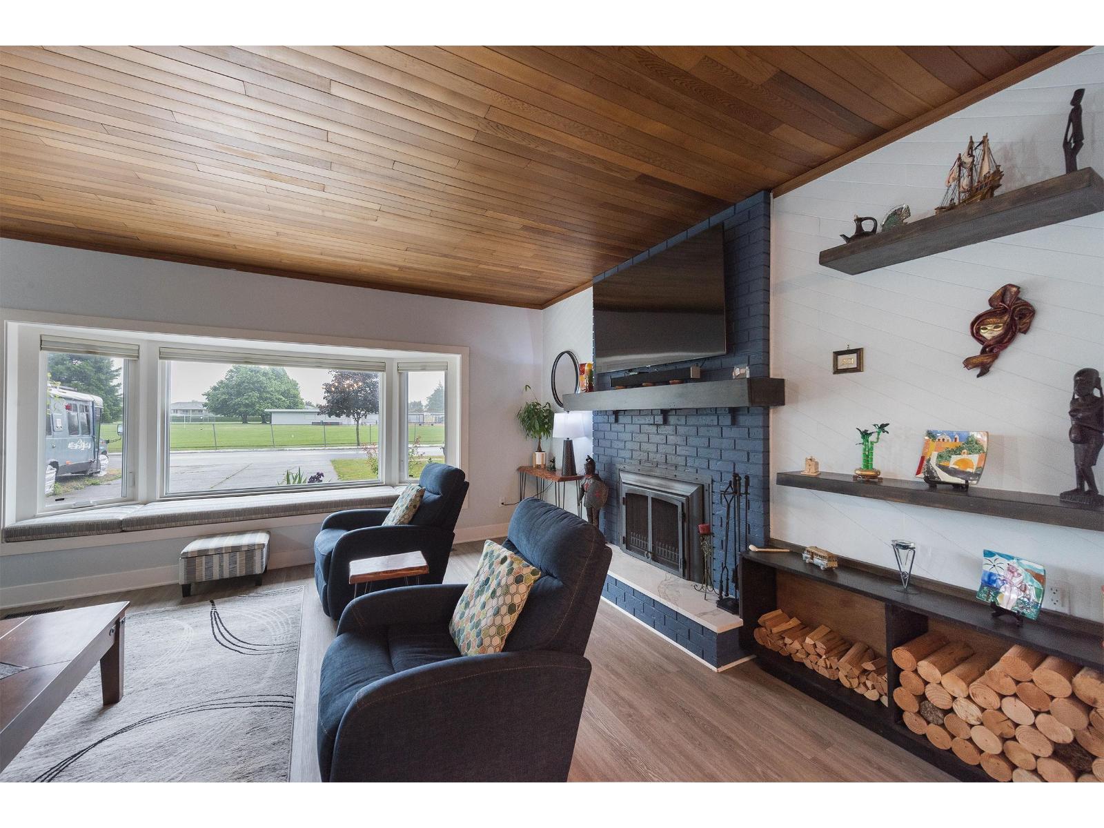46781 Portage Avenue Property Photo 14