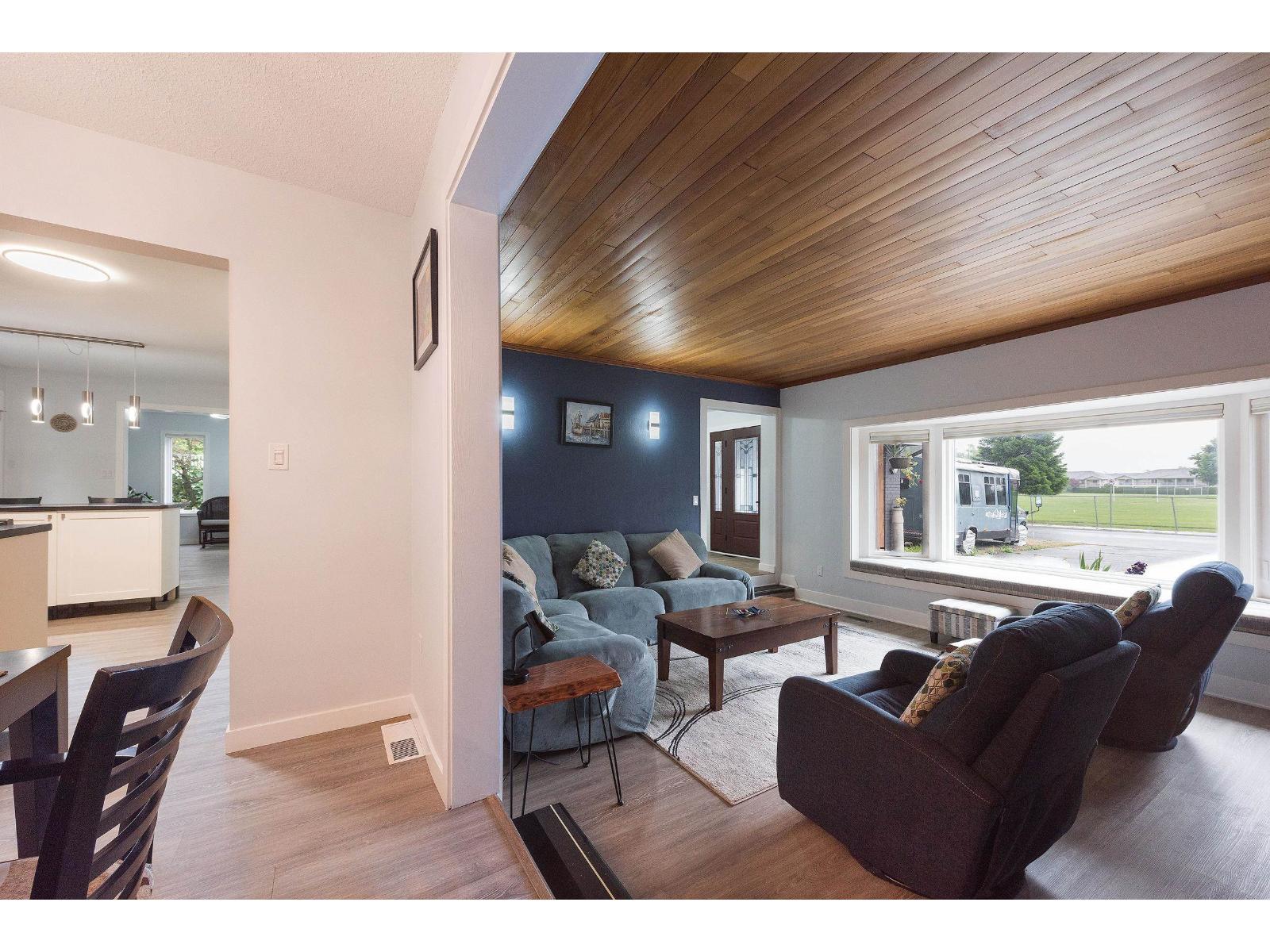 46781 Portage Avenue Property Photo 15