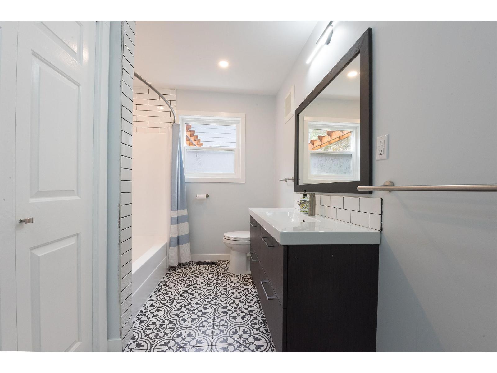 46781 Portage Avenue Property Photo 17