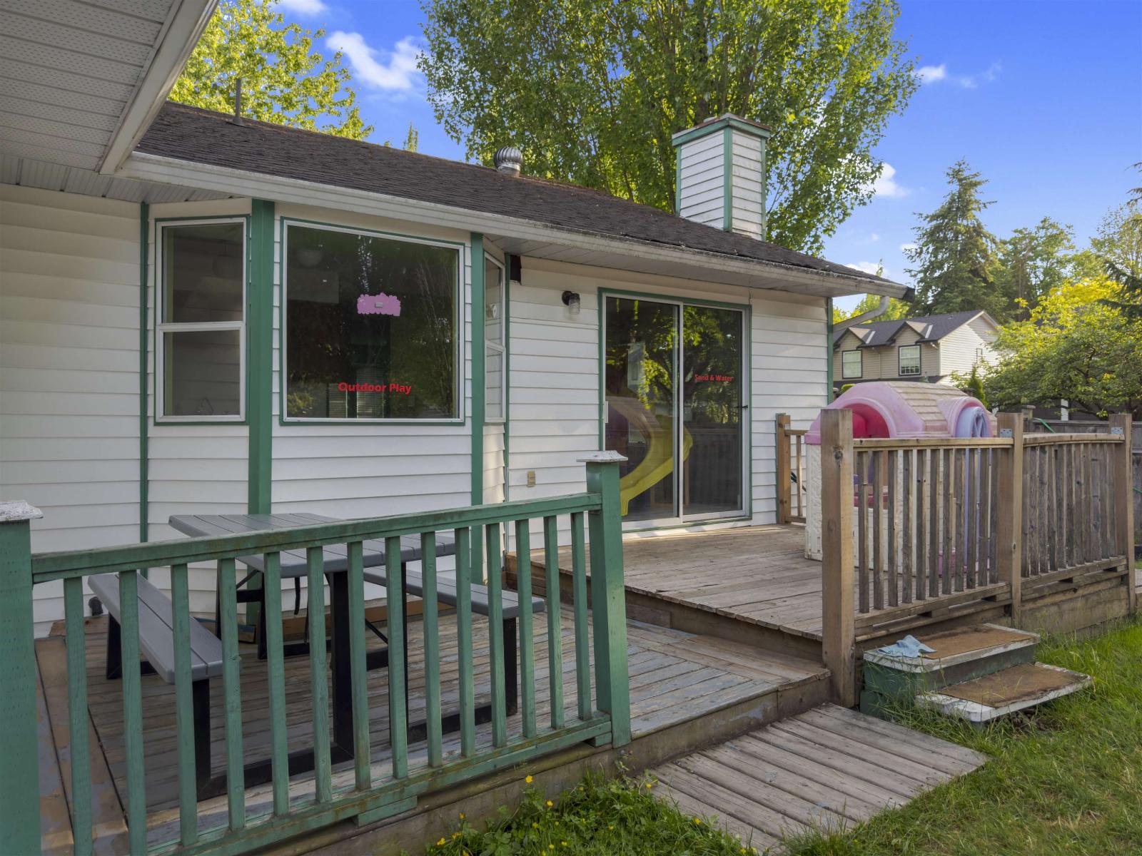 17209 62a Ave Property Photo 5