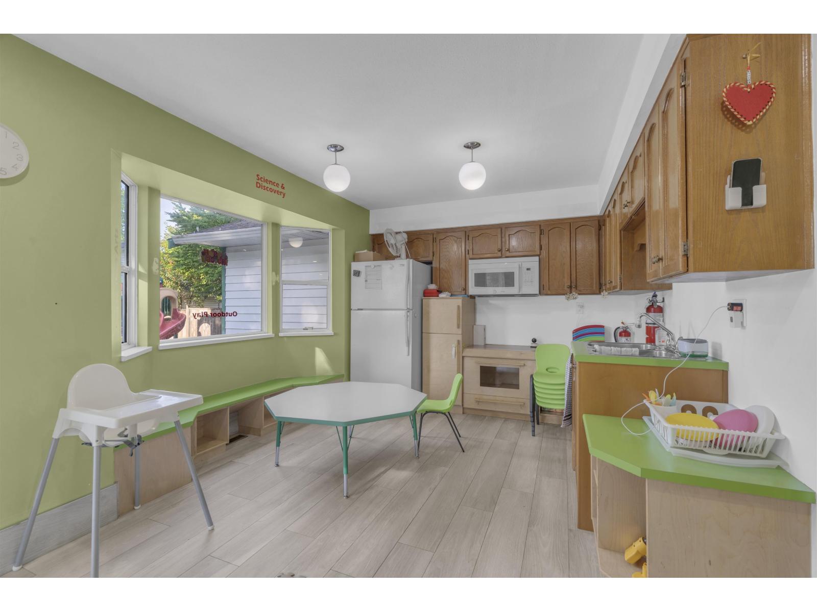 17209 62a Ave Property Photo 17