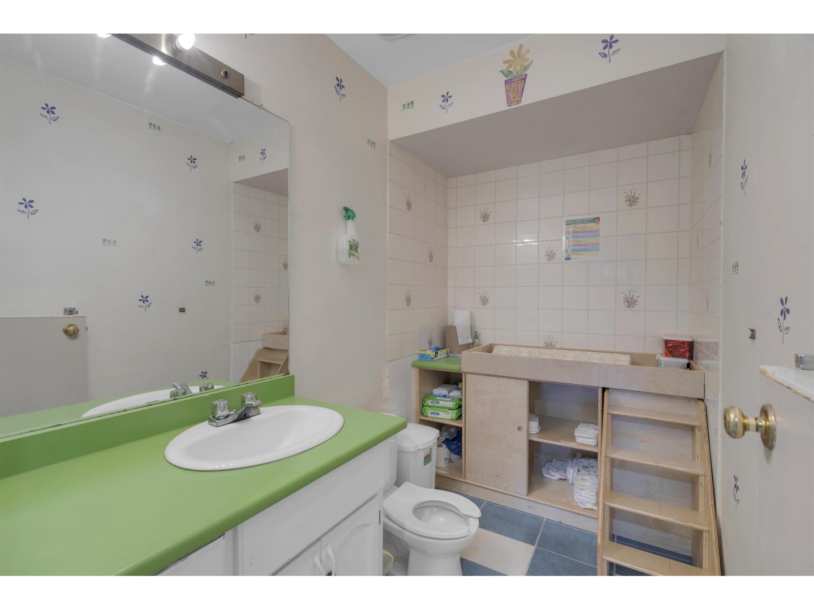 17209 62a Ave Property Photo 22