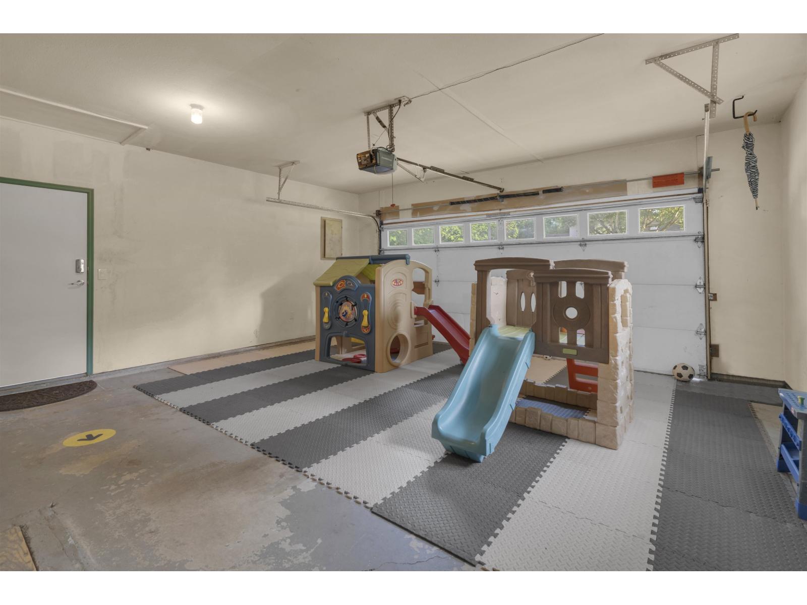 17209 62a Ave Property Photo 29
