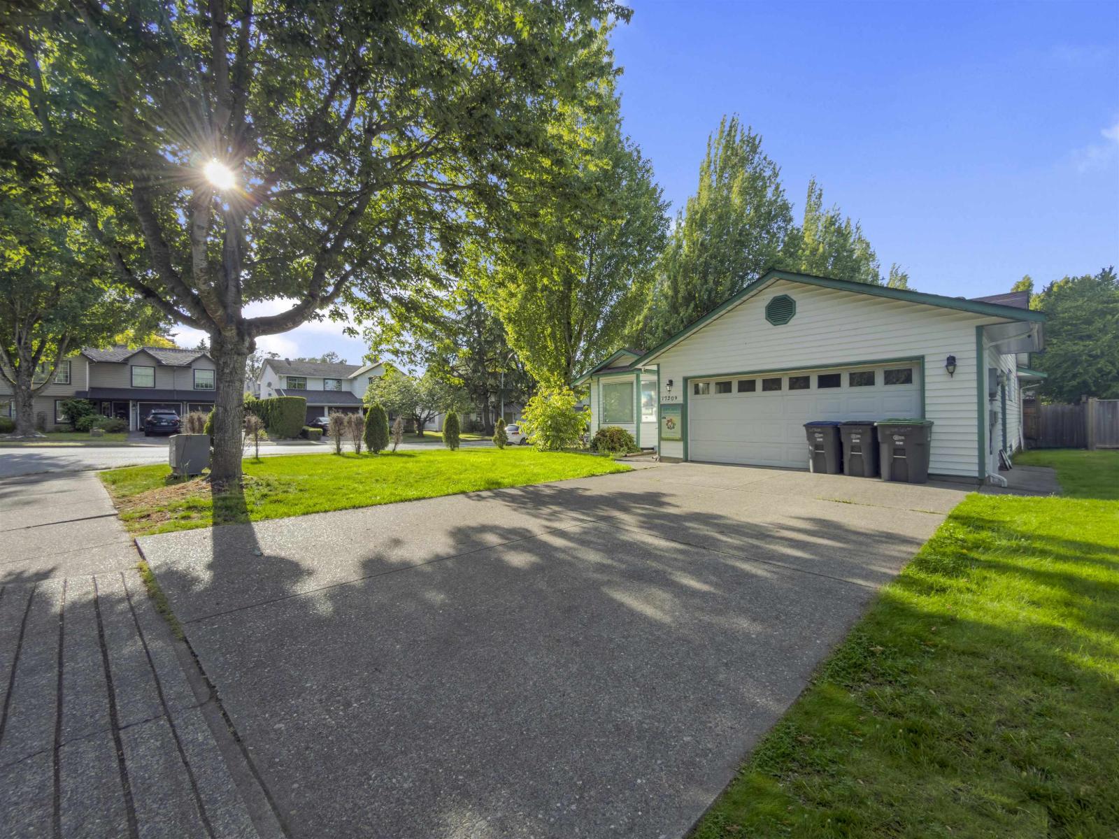 17209 62a Ave Property Photo 34