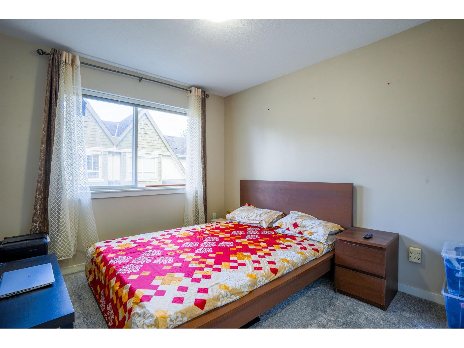 15 7155 189 Street Property Photo 12