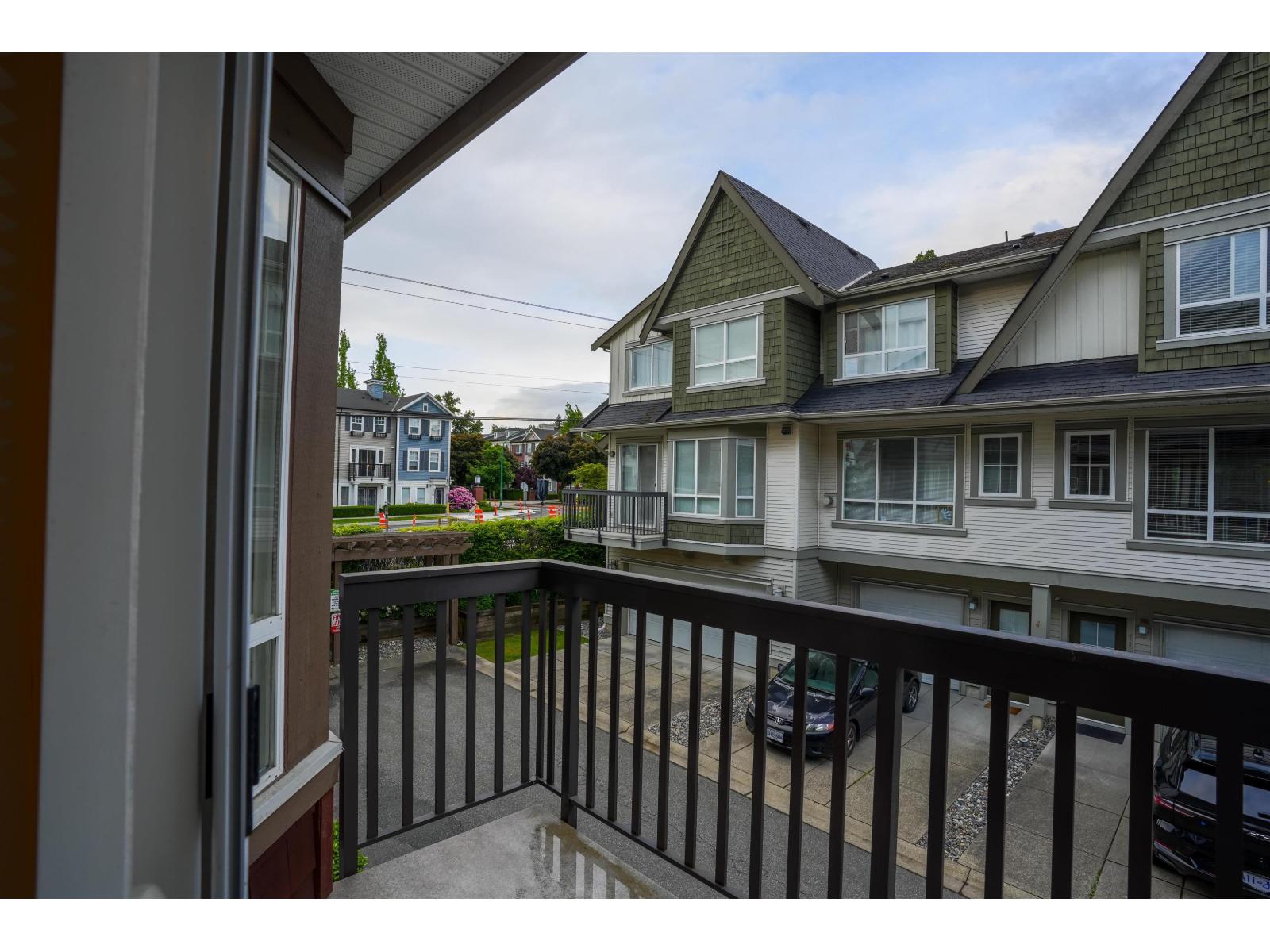 15 7155 189 Street Property Photo 19
