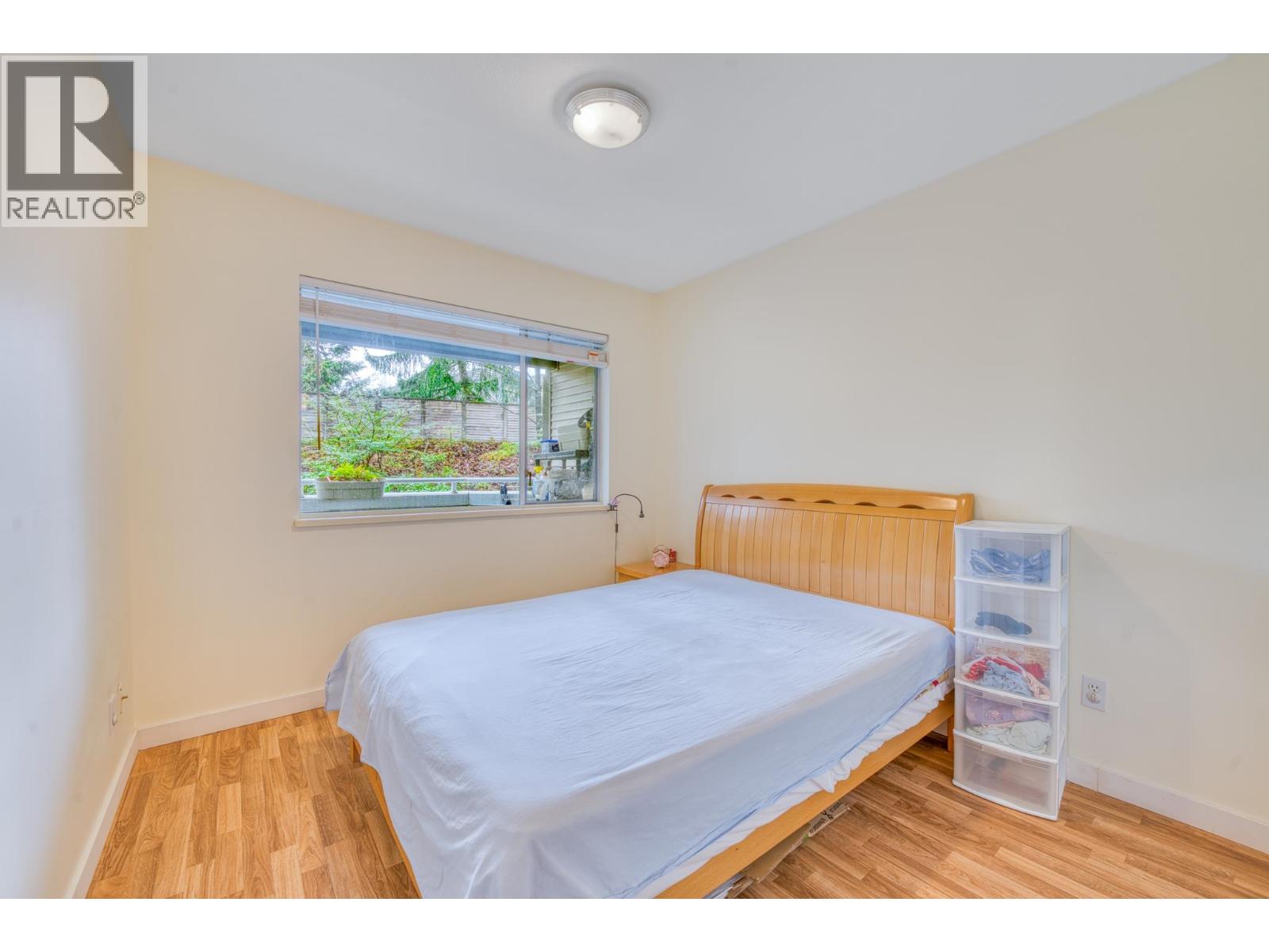 207 3738 Norfolk Street Property Photo 13
