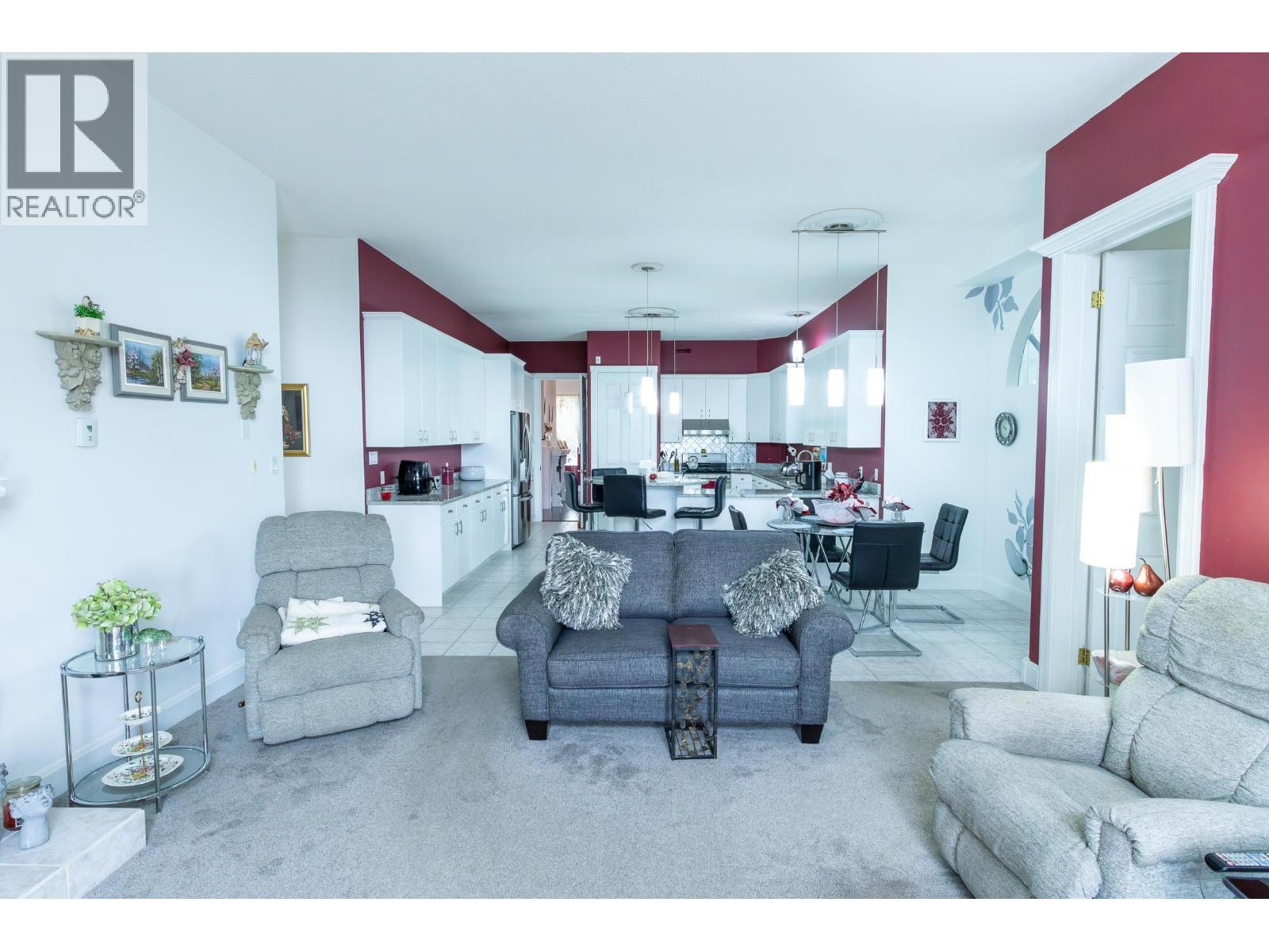 5009 Baldonnel Road Property Photo 7