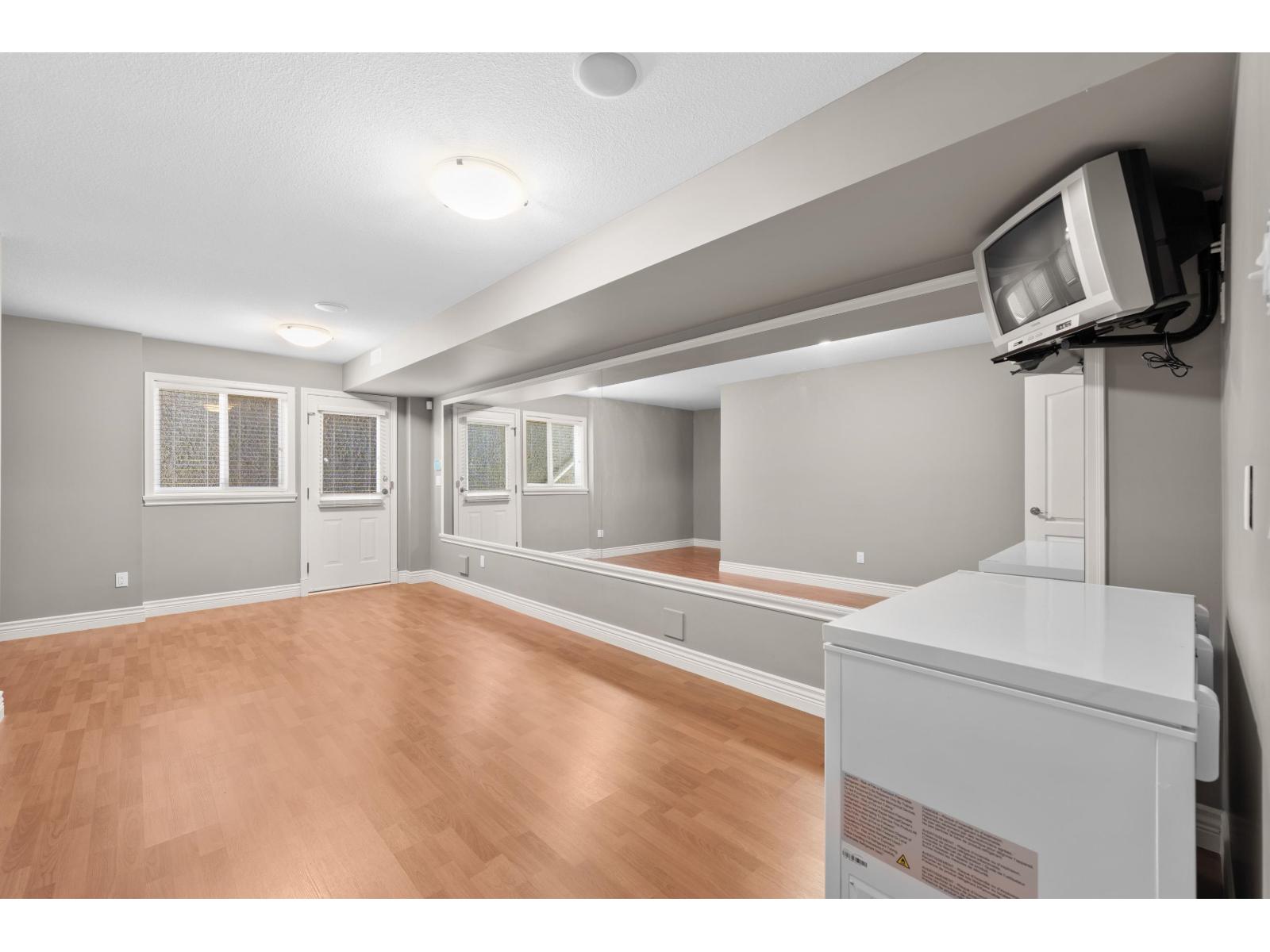 15791 39a Avenue Property Photo 36