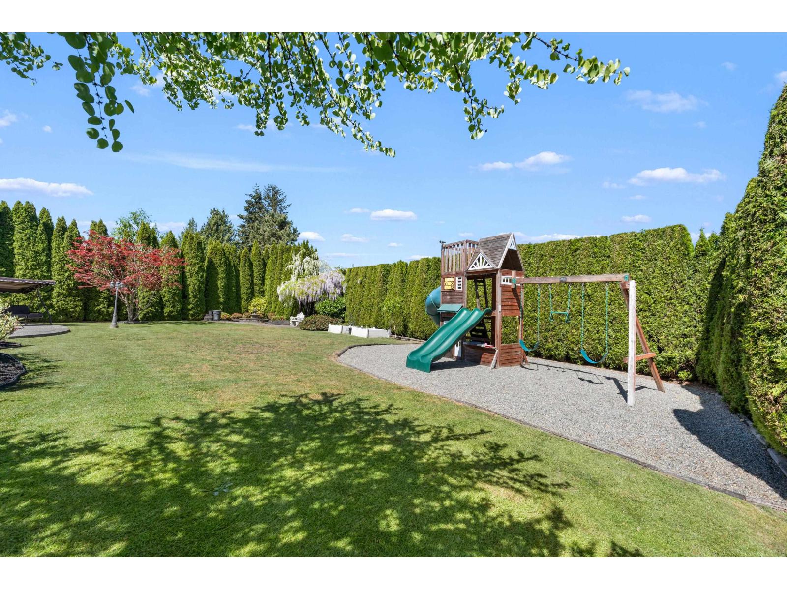 15791 39a Avenue Property Photo 40