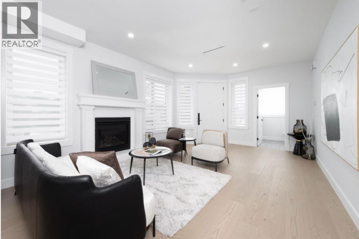 12111 Trites Road Property Photo 3