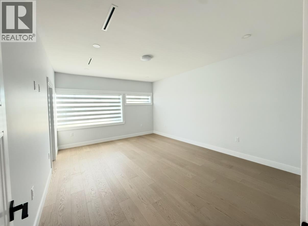 12111 Trites Road Property Photo 11