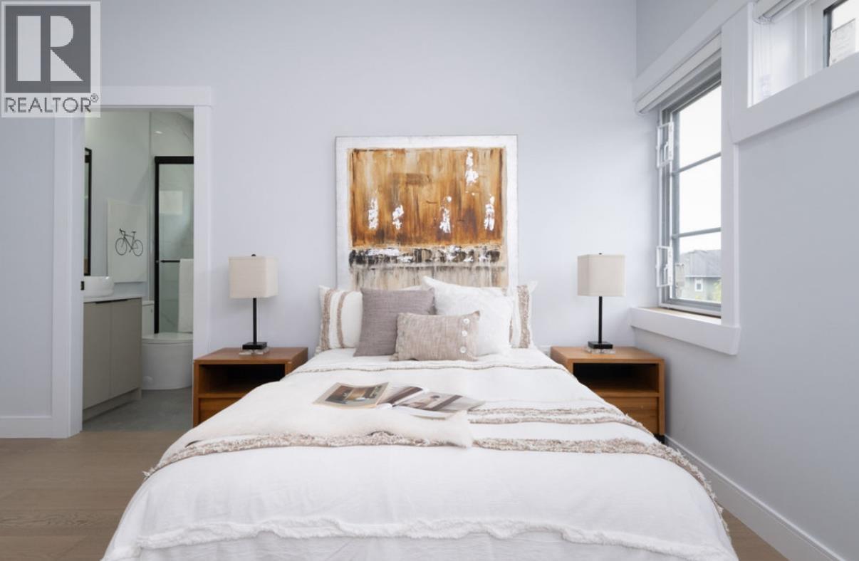 12111 Trites Road Property Photo 16