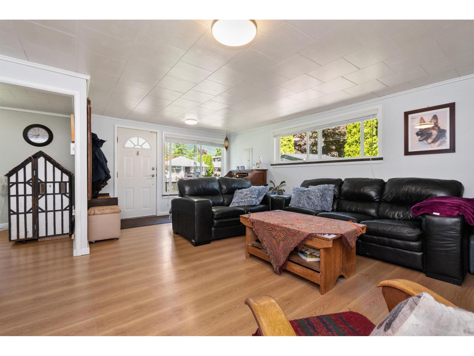 435 Hemlock Avenue Property Photo 3