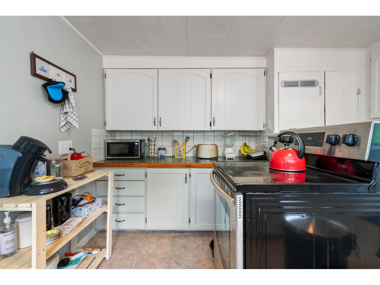 435 Hemlock Avenue Property Photo 14