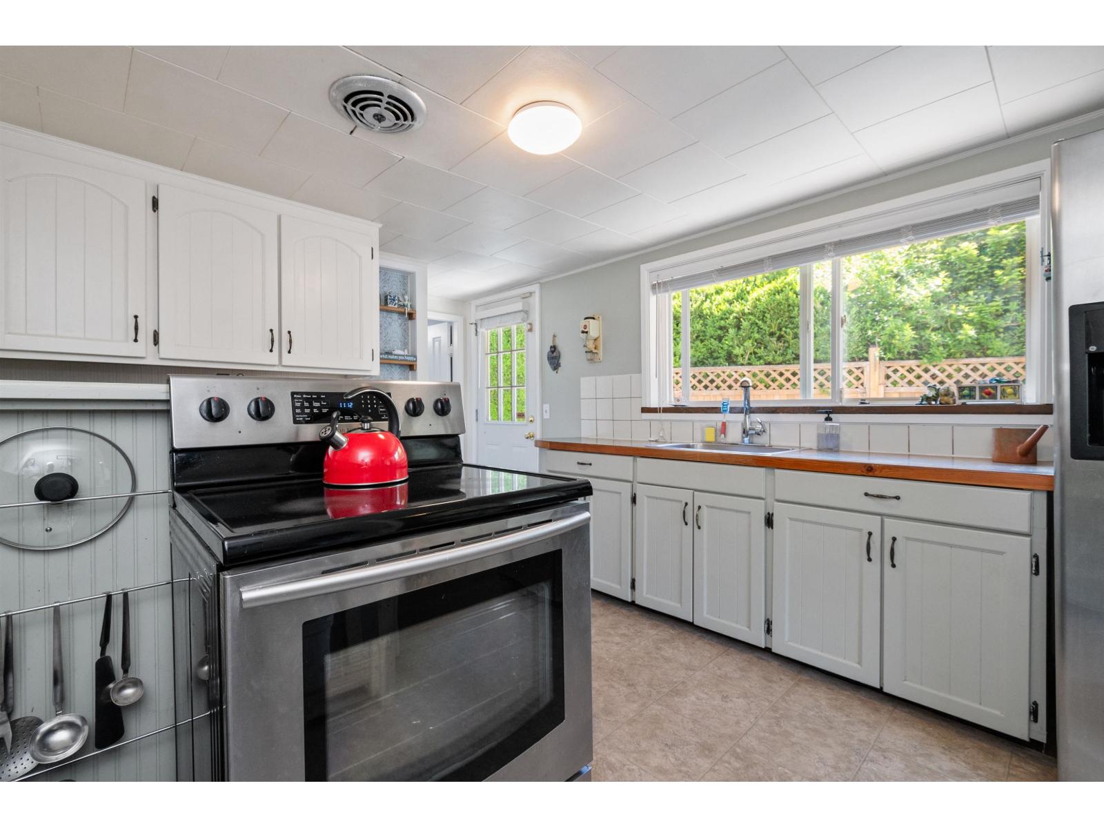 435 Hemlock Avenue Property Photo 15