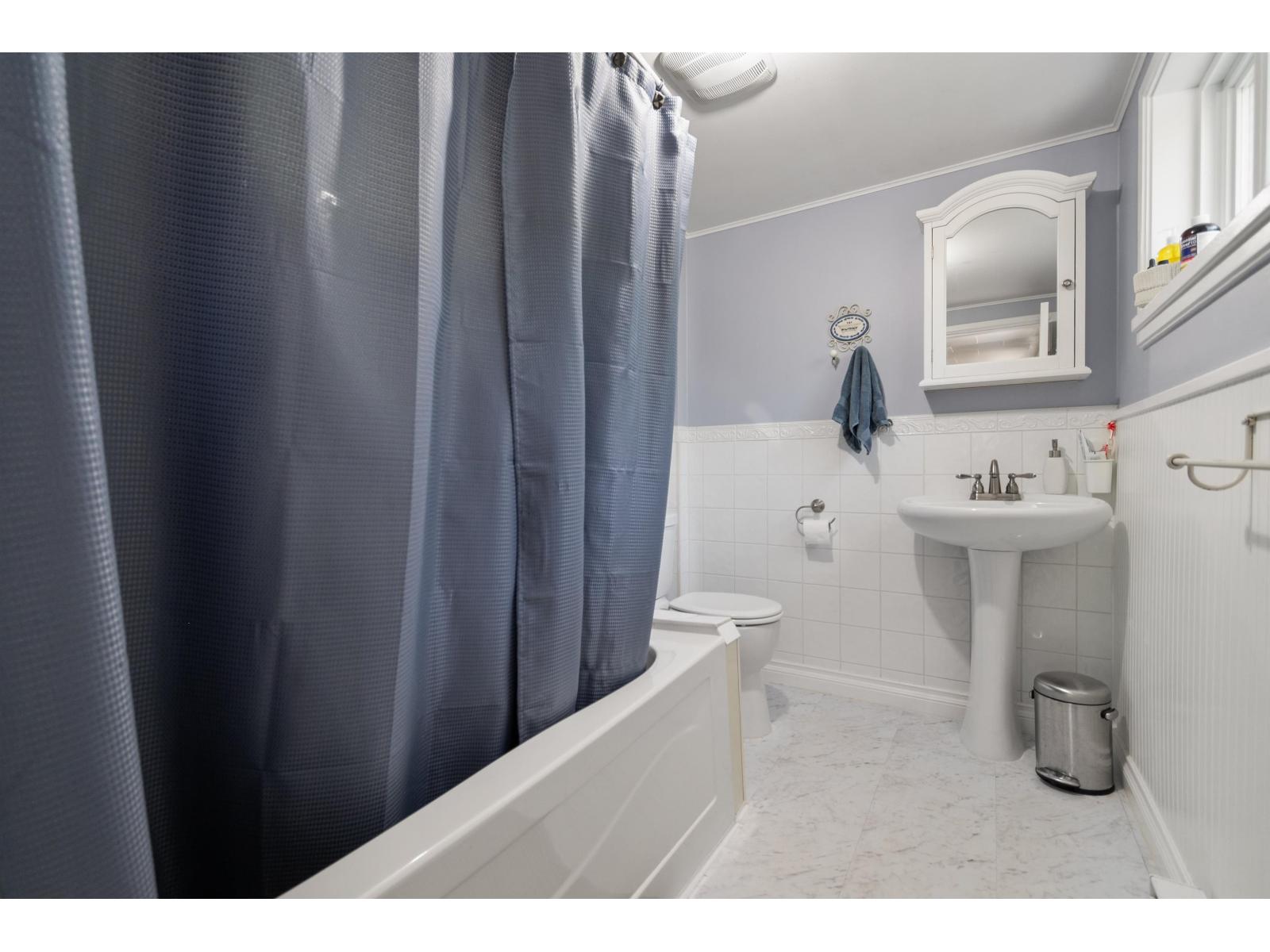 435 Hemlock Avenue Property Photo 17