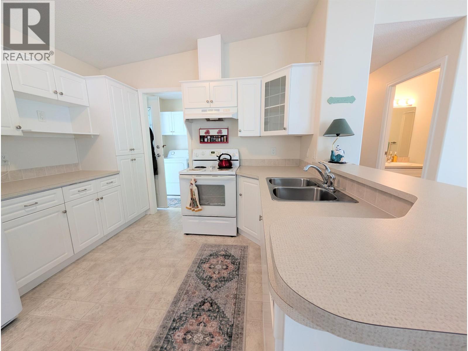 109 4510 Sunshine Coast Highway Property Photo 6