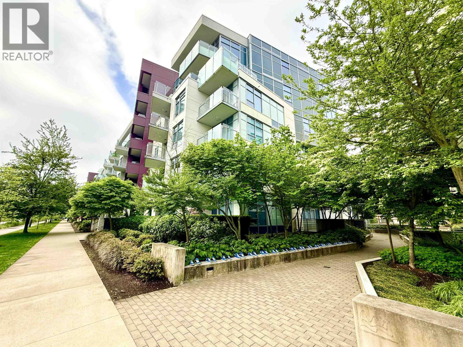 305 5033 CAMBIE STREET Property Photo 1