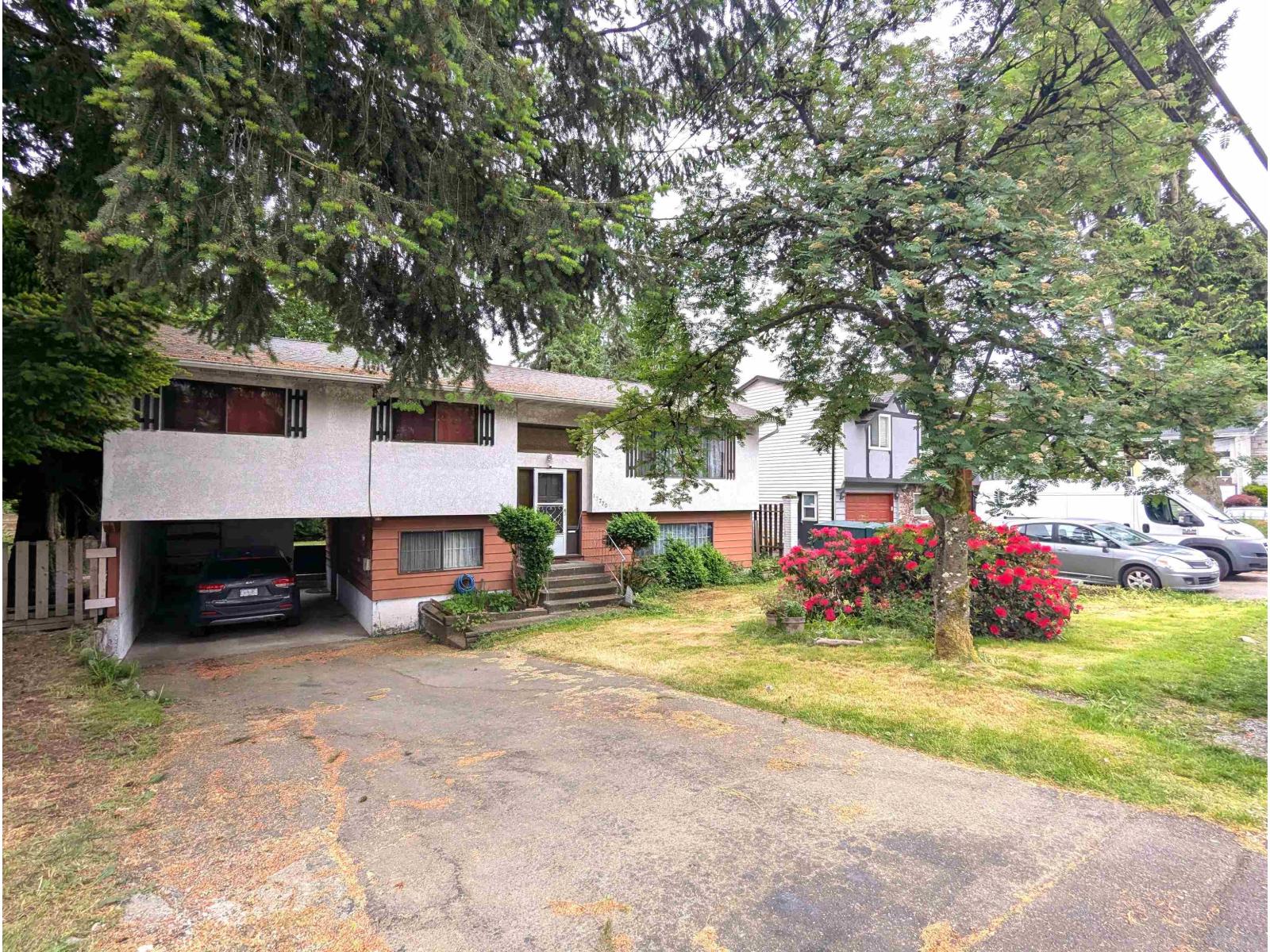 12770 102 Avenue Property Photo 2