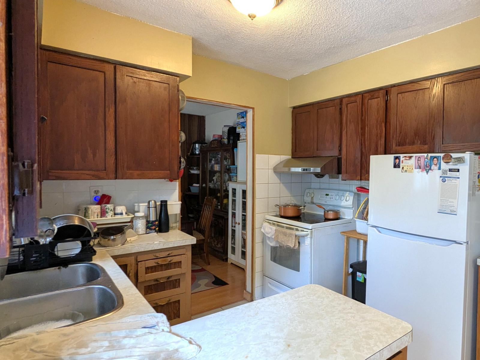 12770 102 Avenue Property Photo 7